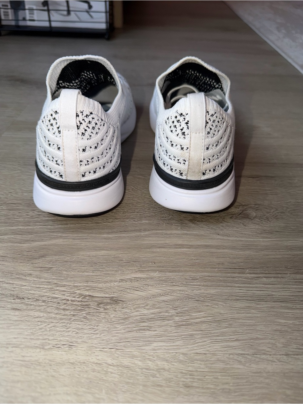 APL Women's TechLoom Wave Shoes - Picture 4 of 8